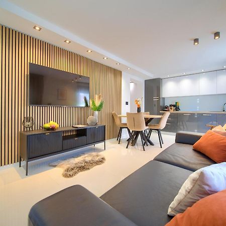 Apartments Sinisa - Крк Екстер'єр фото