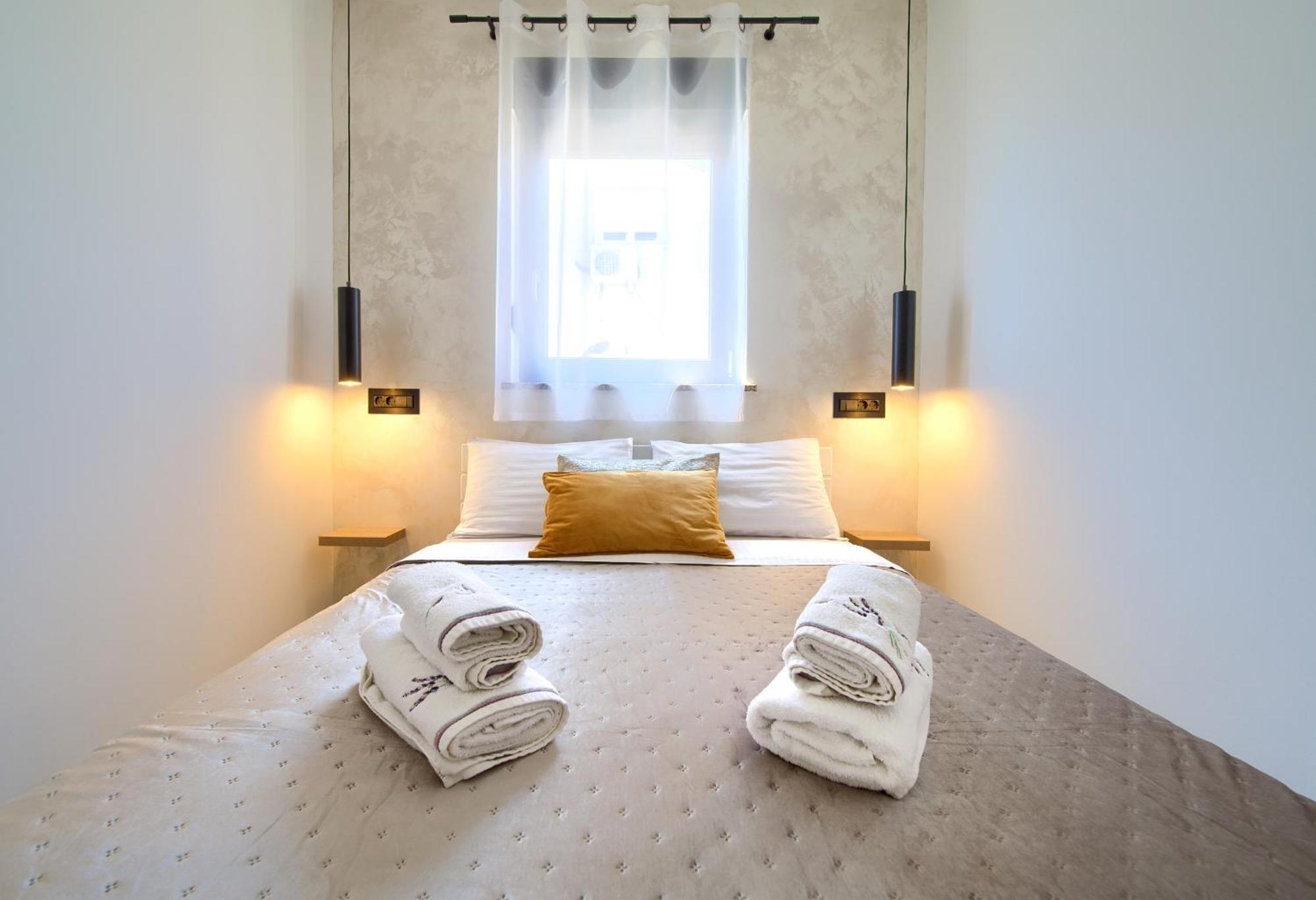 Apartments Sinisa - Крк Екстер'єр фото