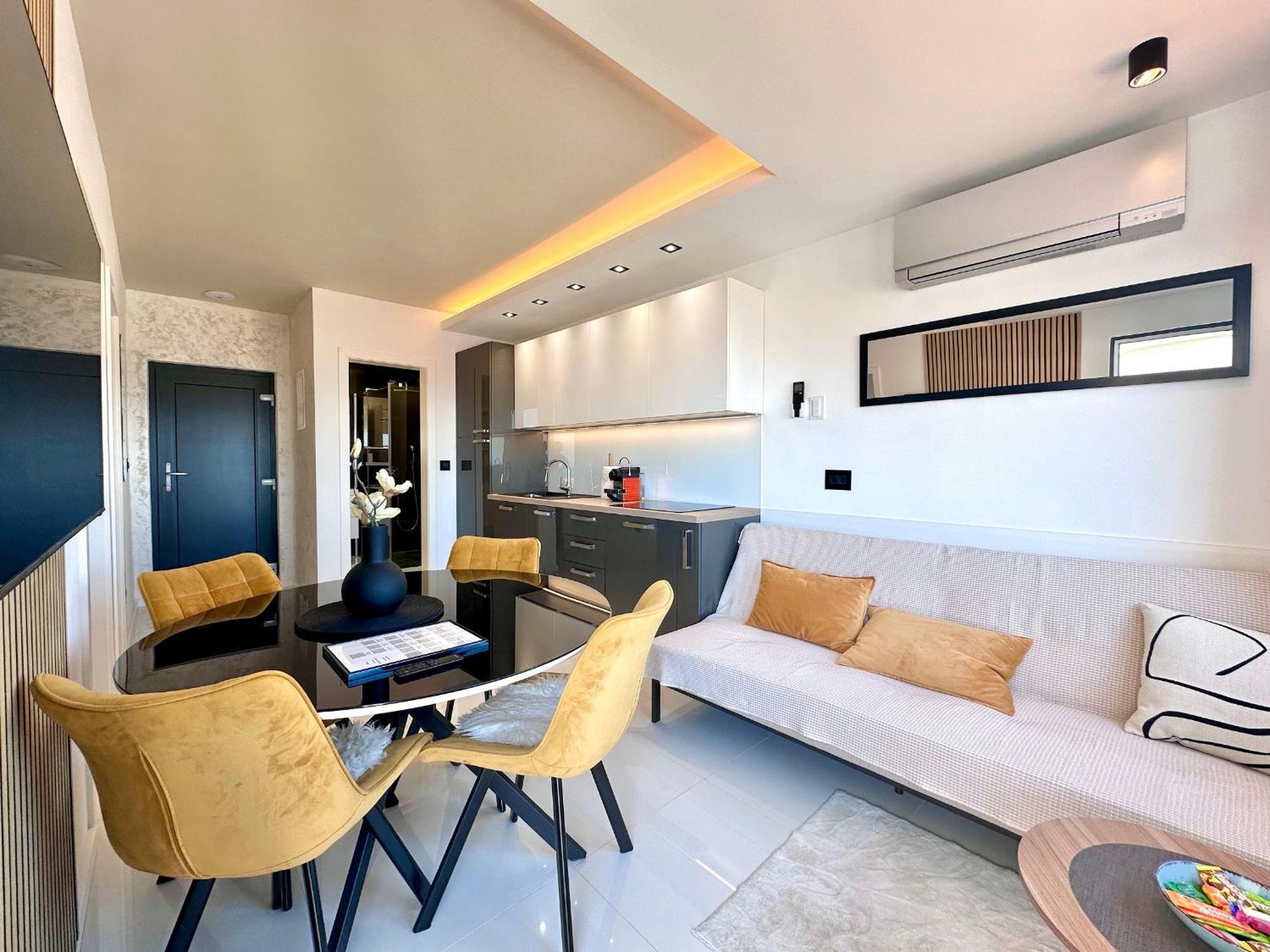 Apartments Sinisa - Крк Екстер'єр фото
