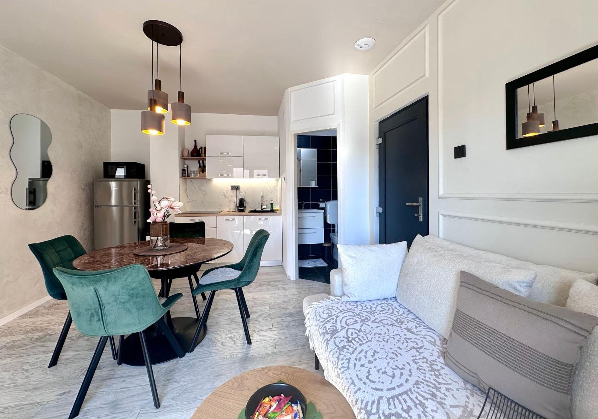 Apartments Sinisa - Крк Екстер'єр фото